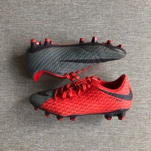 Nike Women’s Hypervenom Soccer Cleats